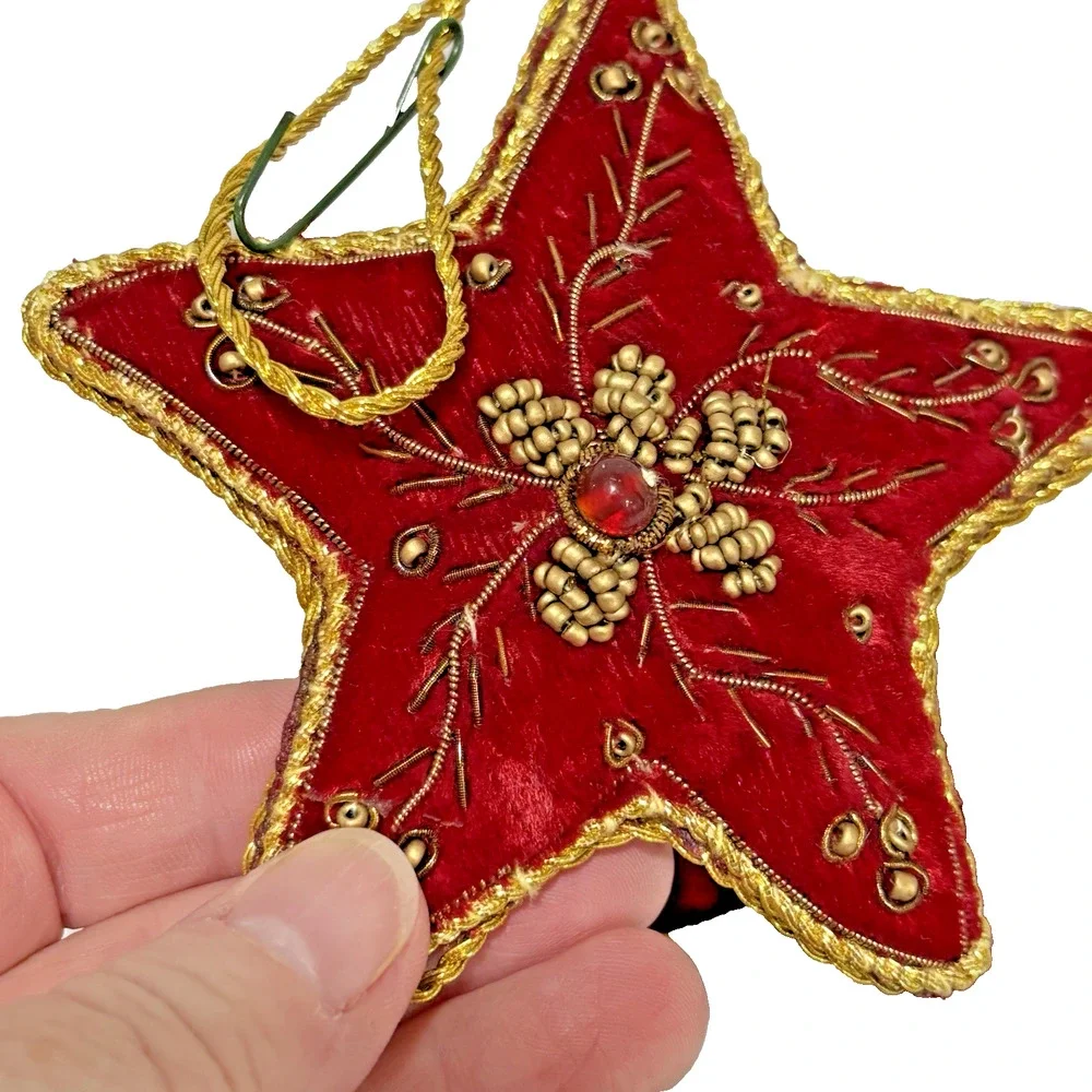 Vintage Red Velvet & Gold Ribbon Embellished Christmas Tree Ornaments (3)